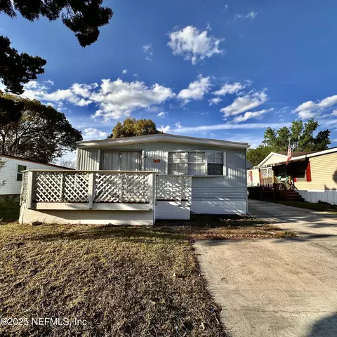 7613 Plumwood Dr, Jacksonville, FL 32256