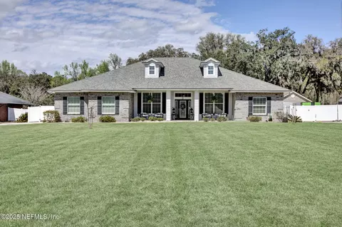 8103 Sierra Oaks Blvd, Jacksonville, FL 32219