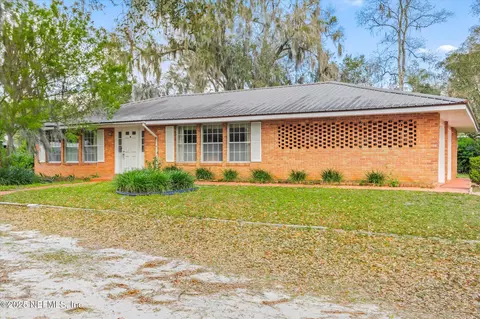 111 Nancy Pl, Palatka, FL 32177