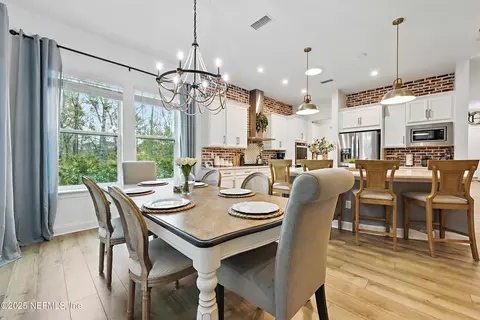 485 Footbridge Rd, Saint Johns, FL 32259