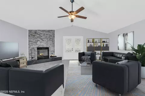 3950 Star Tree Rd, Jacksonville, FL 32210