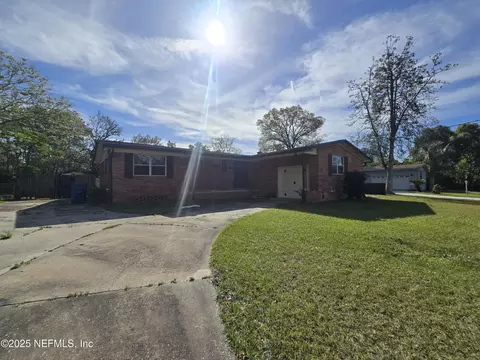 1025 W Lawfin St, Jacksonville, FL 32211