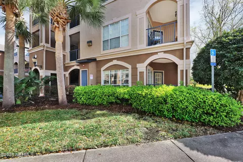 10961 Burnt Mill Rd #412, Jacksonville, FL 32256