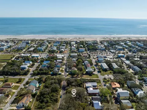 203 2nd St, Saint Augustine Beach, FL 32080