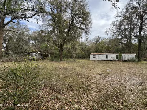 111 Roddy Rd, Palatka, FL 32177