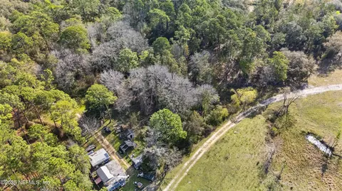 107 Joy Ave, Interlachen, FL 32148 photo 6