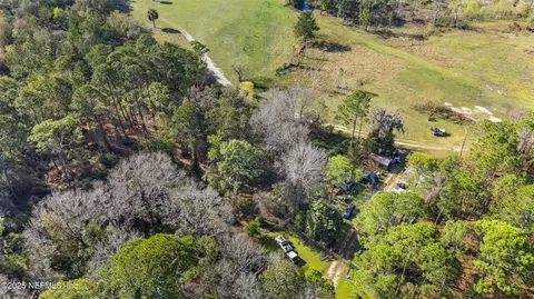 107 Joy Ave, Interlachen, FL 32148 photo 4