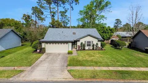 10851 Percheron Dr, Jacksonville, FL 32257