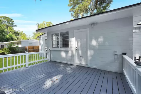 8317 Mc Glothlin St, Jacksonville, FL 32210
