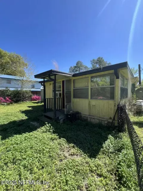 210 Tarpon Blvd, Palatka, FL 32177