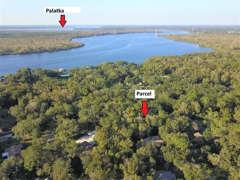 125 Spring Creek Dr, San Mateo, FL 32187