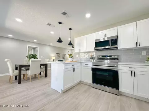 1336 Morgana Rd, Jacksonville, FL 32211