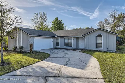 8331 Cross Timbers Dr W, Jacksonville, FL 32244