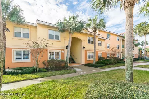 102 Laguna Villa Blvd #H11, Jacksonville Beach, FL 32250