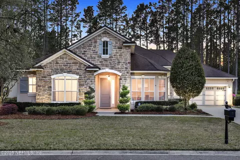 1334 Eagle Crossing Dr, Orange Park, FL 32065