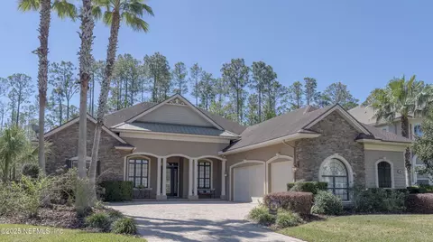 303 St Johns Forest Blvd, Saint Johns, FL 32259