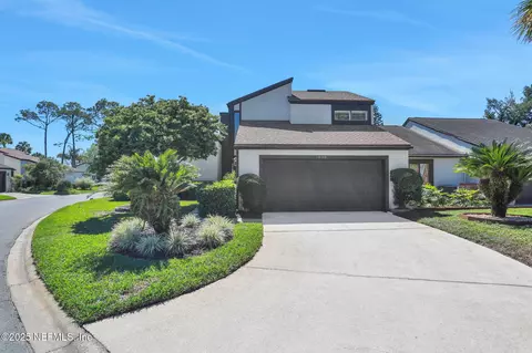 7838 Baymeadows Cir W, Jacksonville, FL 32256