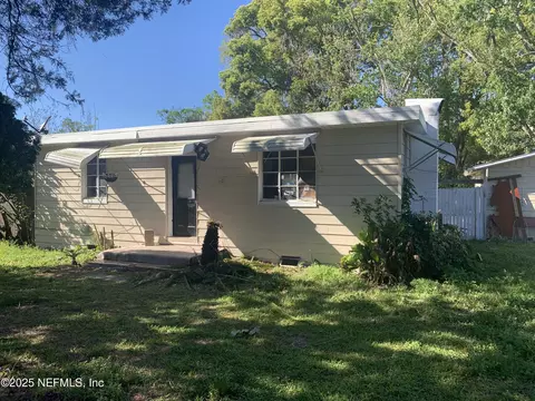 7823 Berry Ave, Jacksonville, FL 32211
