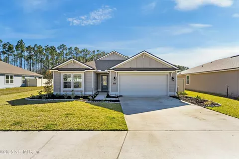 66092 Edgewater Dr, Yulee, FL 32097