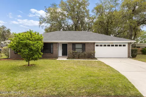 4336 Gentle Knoll Dr N, Jacksonville, FL 32258