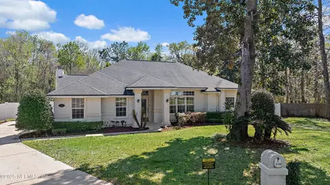 3100 N Fieldcrest Dr N, Middleburg, FL 32068