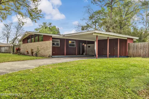 1005 Las Robida Dr, Jacksonville, FL 32211