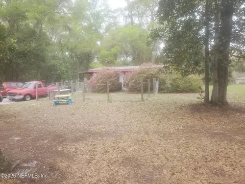 124 Prospect St, Pomona Park, FL 32181