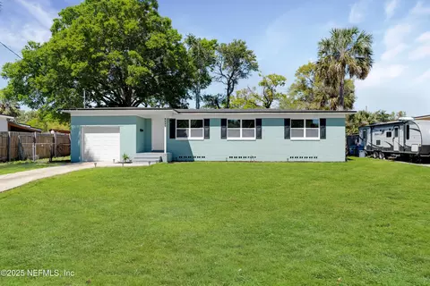 6211 Round Oak Ln, Jacksonville, FL 32277