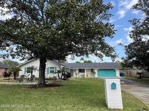 716 Oak St, Neptune Beach, FL 32266