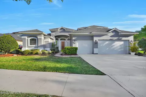 6303 Green Myrtle Dr, Jacksonville, FL 32258