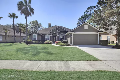 1564 Rivertrace Dr, Fleming Island, FL 32003