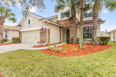 8332 Highgate Dr, Jacksonville, FL 32216