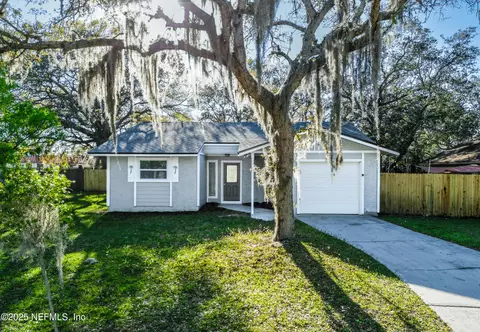2232 Fairway Villas Ln N, Atlantic Beach, FL 32233