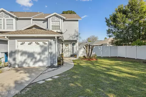 3505 Rain Forest Dr W, Jacksonville, FL 32277