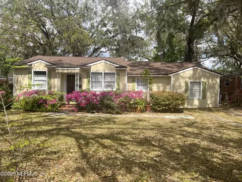1915 Lakewood Circle Cir S, Jacksonville, FL 32207