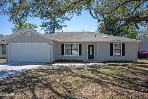 9726 Villiers Dr S, Jacksonville, FL 32221