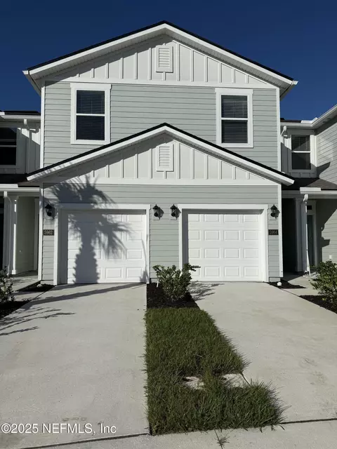 5962 Ortega Lake Dr, Jacksonville, FL 32244