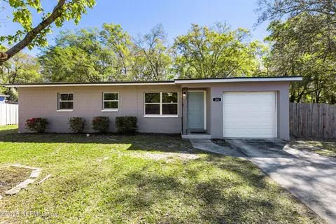 350 Madeira Dr, Orange Park, FL 32073