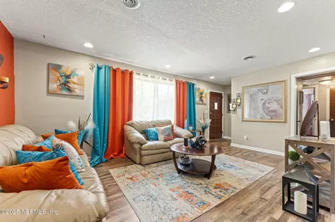 2712 Gaillardia Rd, Jacksonville, FL 32211