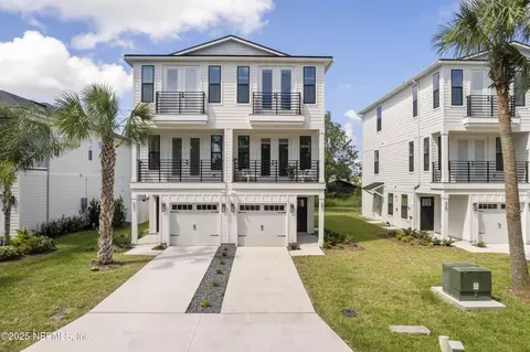 653 12th Ave S, Jacksonville Beach, FL 32250