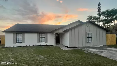 8036 Corky Ct E, Jacksonville, FL 32244