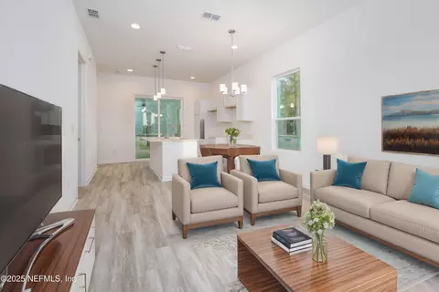 165 Cougar Rd, Jacksonville, FL 32220