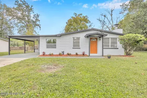 6848 La Paz Ct, Jacksonville, FL 32244