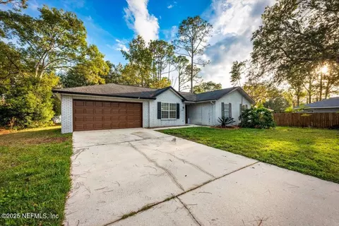 1221 Lindenhurst Ave, Green Cove Springs, FL 32043