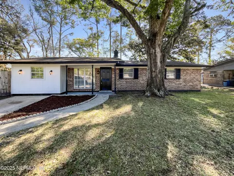 4107 Sharbeth Dr E, Jacksonville, FL 32210