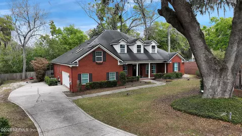 1365 Grosvenor Square Dr, Jacksonville, FL 32207