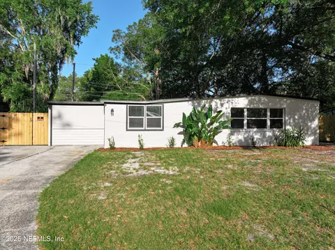 2932 NE 10th St, Gainesville, FL 32609