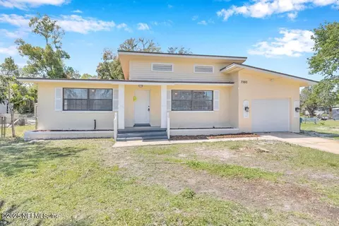 7980 Denham Rd E, Jacksonville, FL 32208