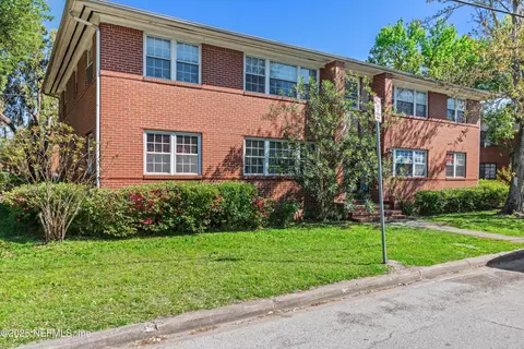3040 Walton St, Jacksonville, FL 32207