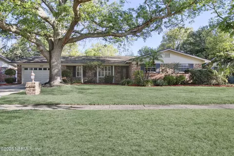 5087 Somersby Rd, Jacksonville, FL 32217